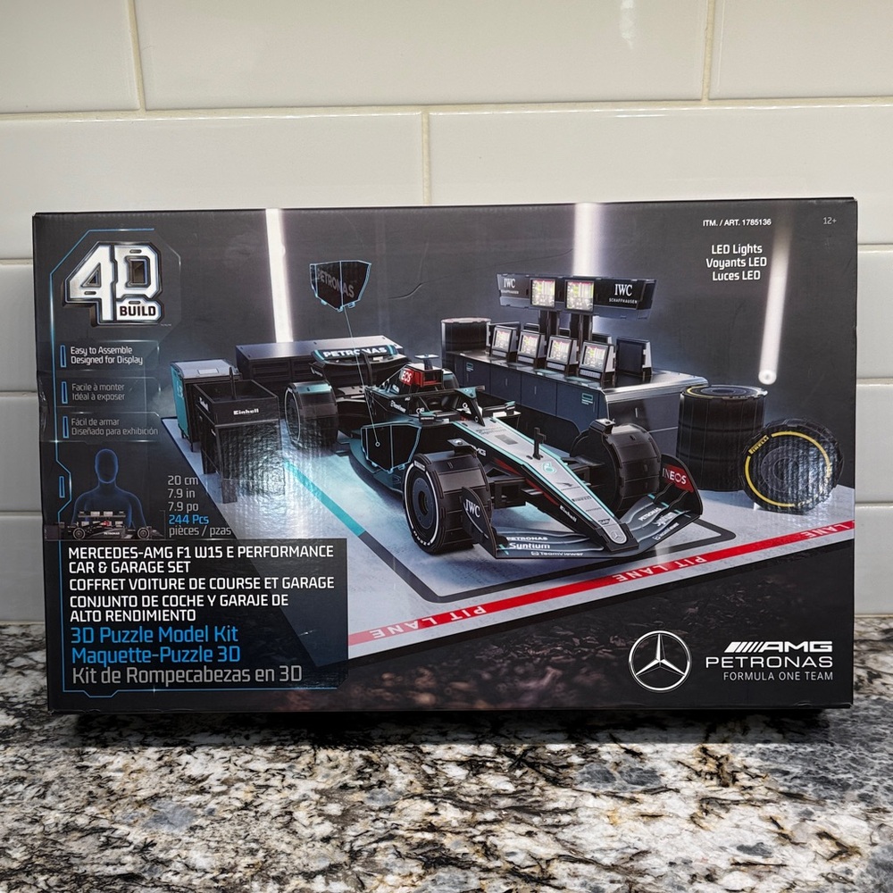 4D Build AMG PETRONAS FORMULA ONE NEW